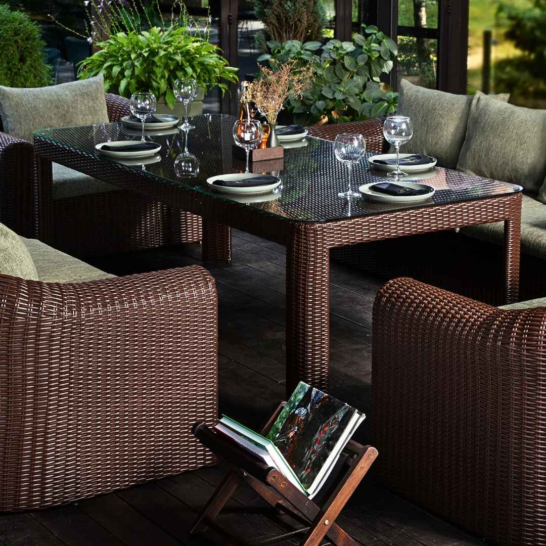 Velká hybridní jídelní sestava AMPIR FAMILY Terico. Skládá se z 5 kusů. Klikněte pro zobrazení podrobných informací.